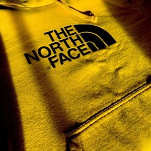 TheNorthFace sweater 🌲✨